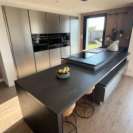 Villa De Famille Avec Piscine